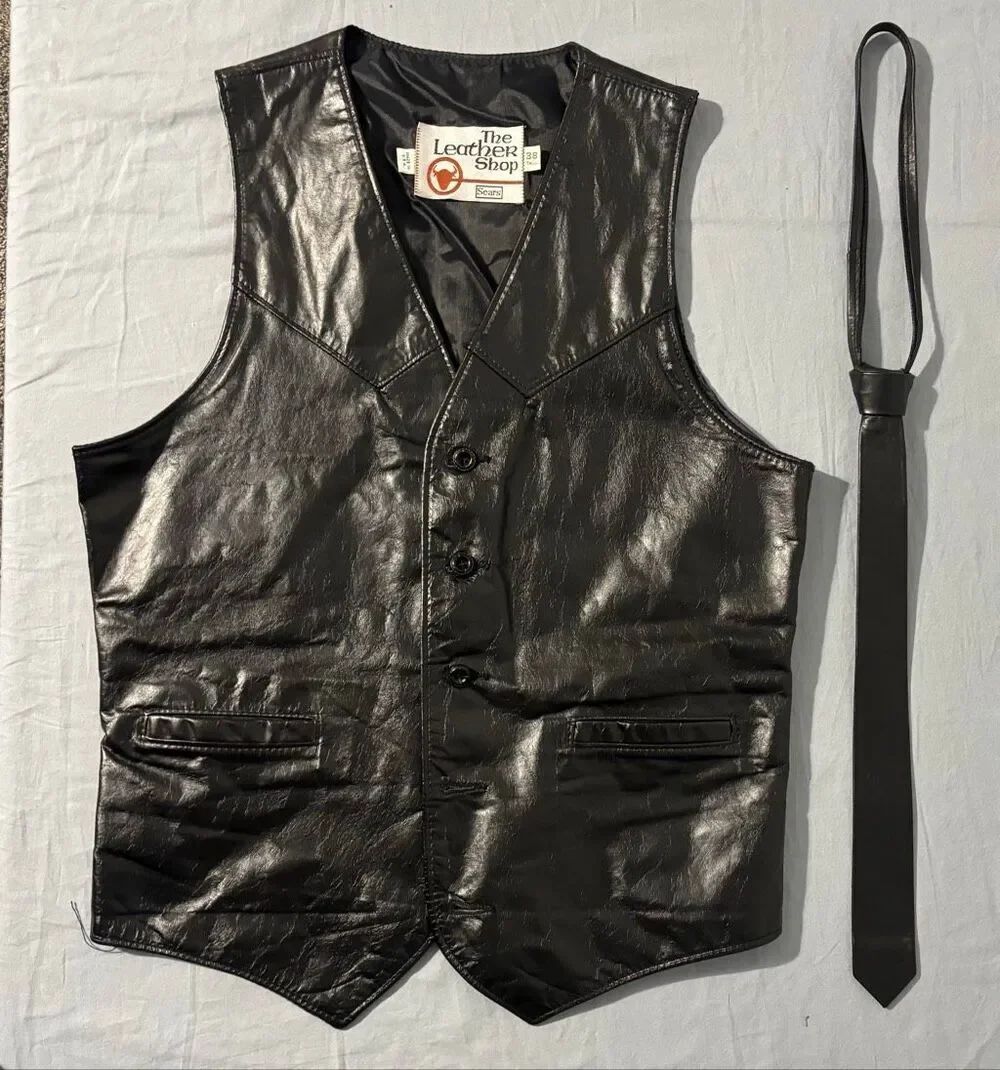 Vintage 70s-90s The Leather Shop Sears Leather Vest Mens Size 38 Tall with Tie